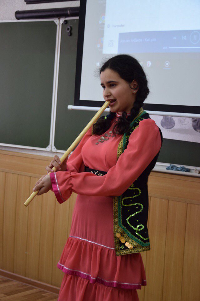 3 Конкурс чтецов, посвященный 100-летию Мустая Карима 28.03.2019.jpg
