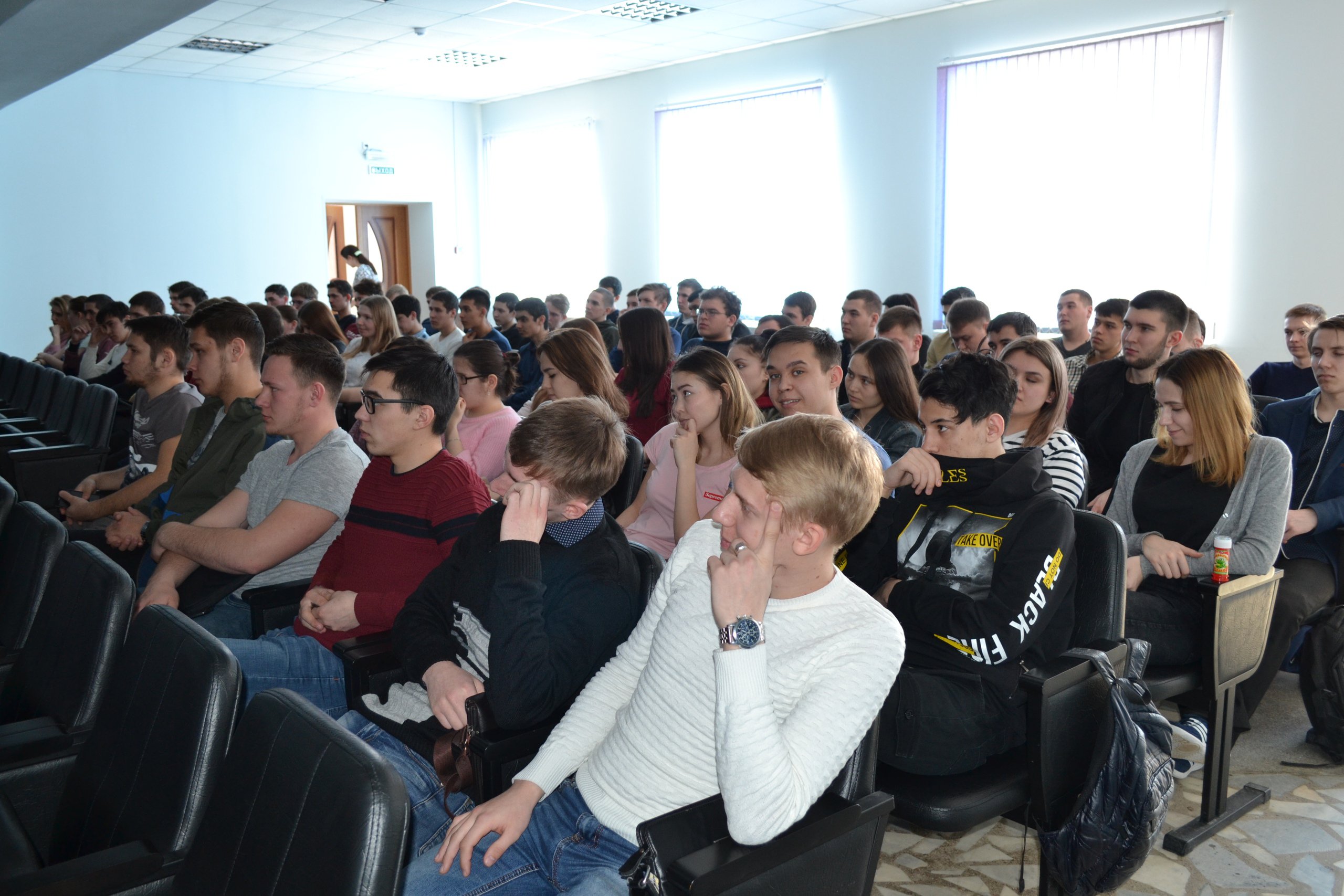 6 Агитационная встреча со студентами 4х курсов АТК 27.03.2019.jpg