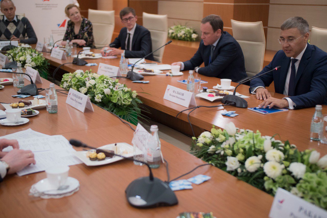 7 В Уфе Министр образования России Валерий Фальков посетил УГАТУ 2020.07.01.jpg